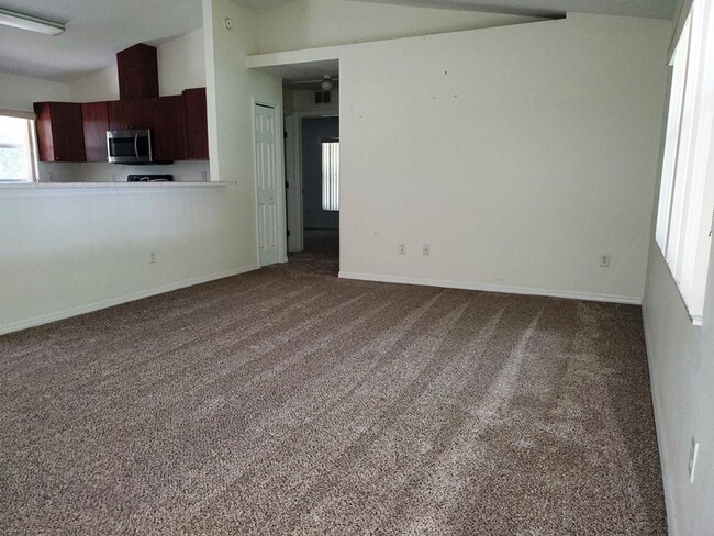 Building Photo - Inverness 3/2/2