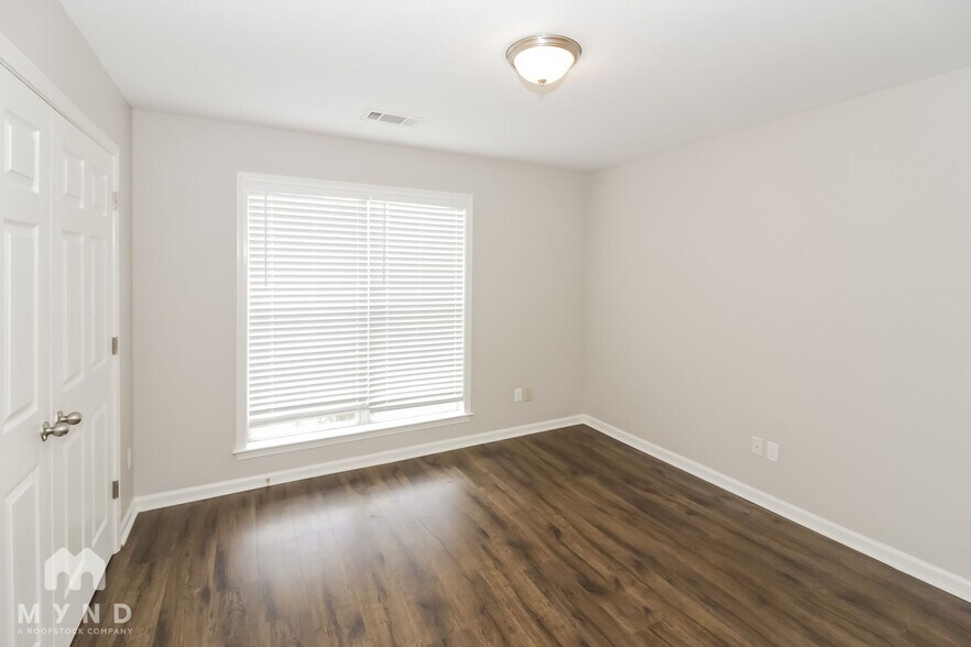 Building Photo - 2964 Dove Cove