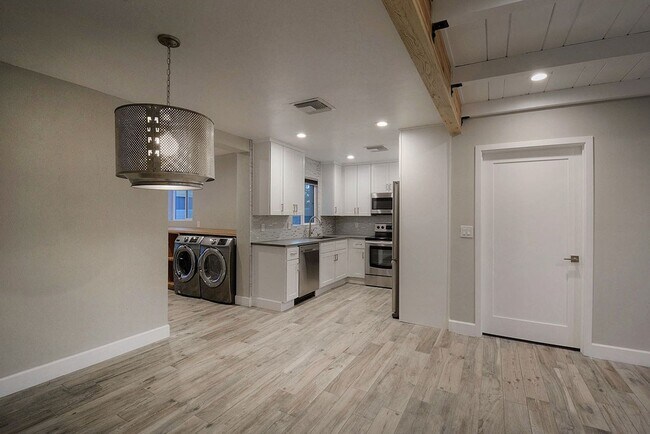 Building Photo - PRE-LEASE FOR AUGUST 2026 - Gorgeous home ...