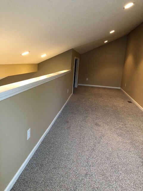 Building Photo - 23 Arbor Ct