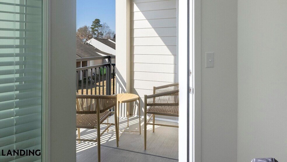 Building Photo - 2110 Birkhall St