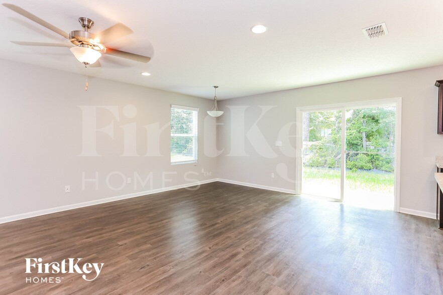 Building Photo - 11307 Margarets Landing Pl.