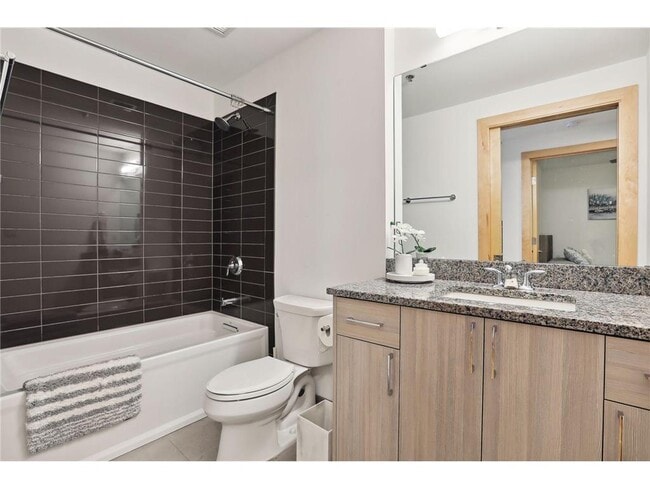 Building Photo - 1240 S 2nd St