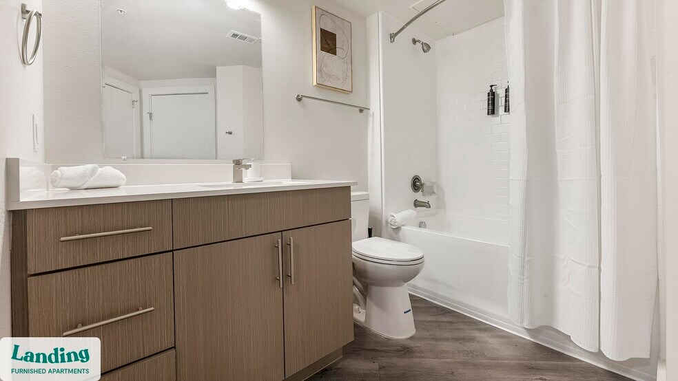 Building Photo - 810 W St Johns Ave