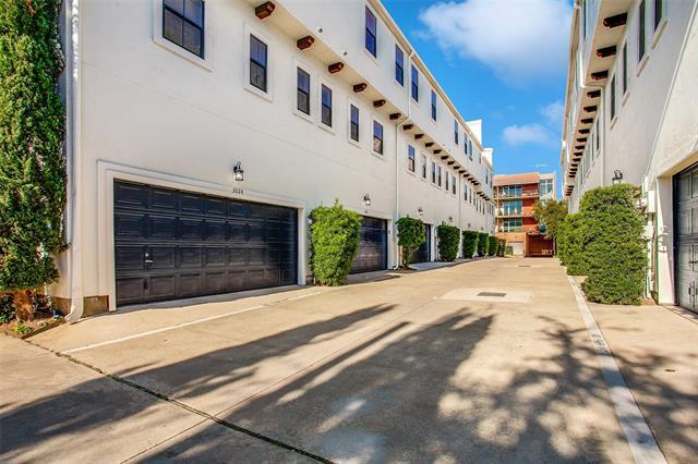 Building Photo - 3024 Carmel St