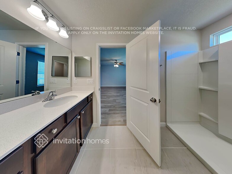 Building Photo - 3831 Spruce Creek Dr