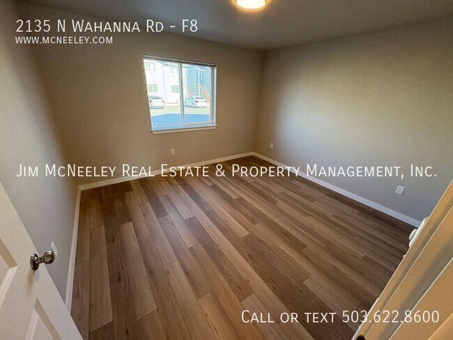 Building Photo - 2135 N Wahanna Rd