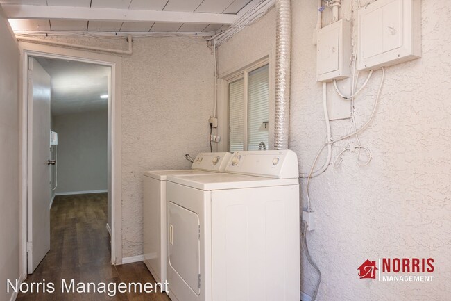 Building Photo - 2 br, 1 bath House - 516 N Roosevelt Ave