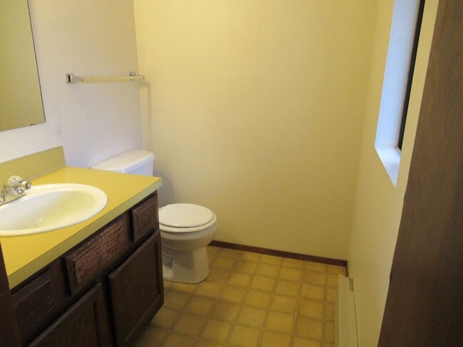 Building Photo - Downtown 2 bedroom duplex in Whitefish