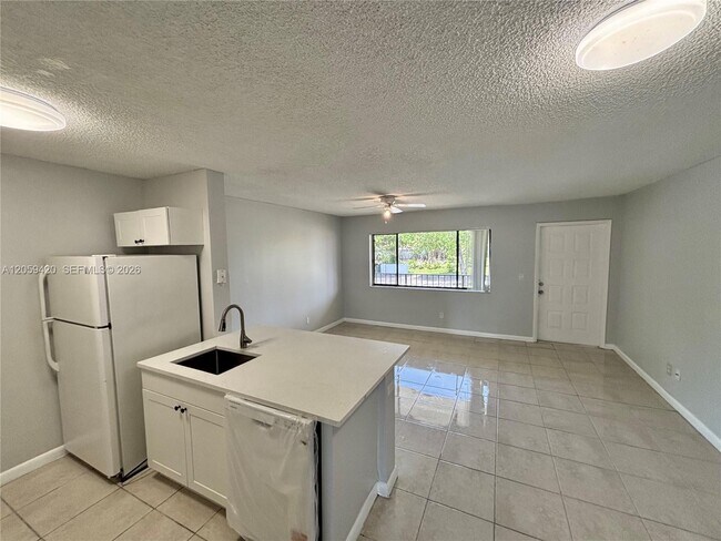 Building Photo - 1822 Meadows Cir