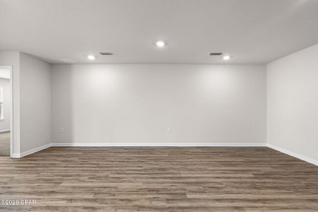 Building Photo - 7337 Morningside Dr