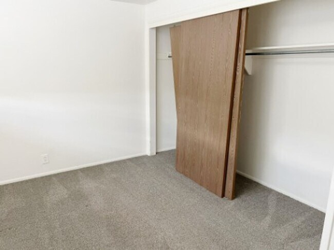 Building Photo - 2 Bed / 1 Bath Apartment in Provo!