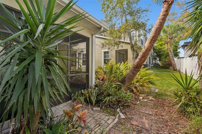 Building Photo - 10659 Whittington Ct