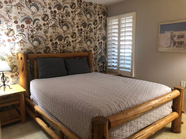 Building Photo - Amazing Golf Course Views in Leisure World a 45+ Active Adult Resort Community.  Available June t...