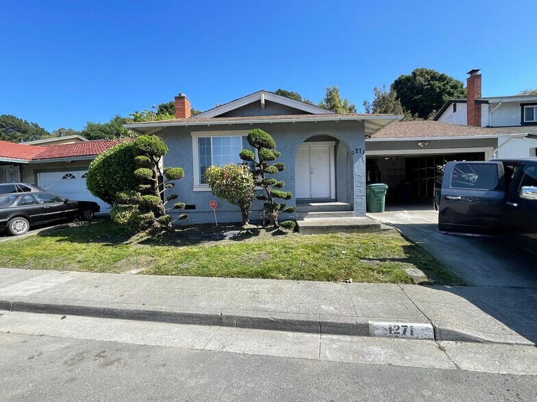 front of house - 1271 Parkway Dr