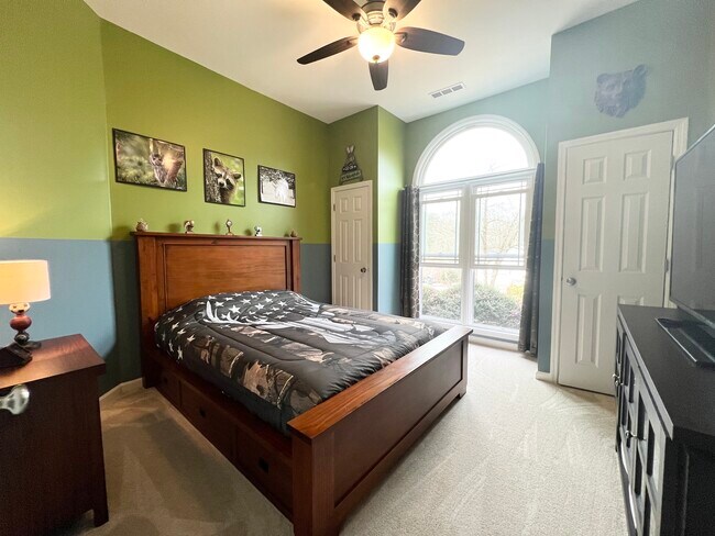 Building Photo - 110 Inland Cir