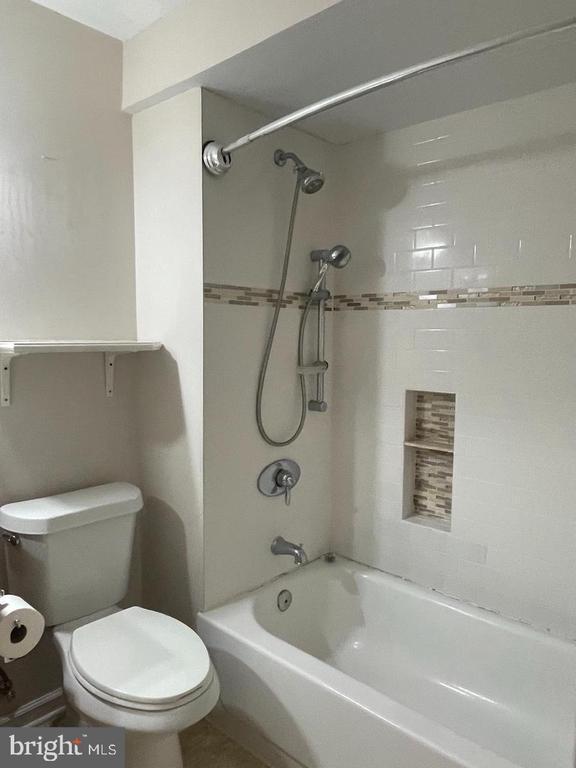 Building Photo - 6223 Rathlin Dr