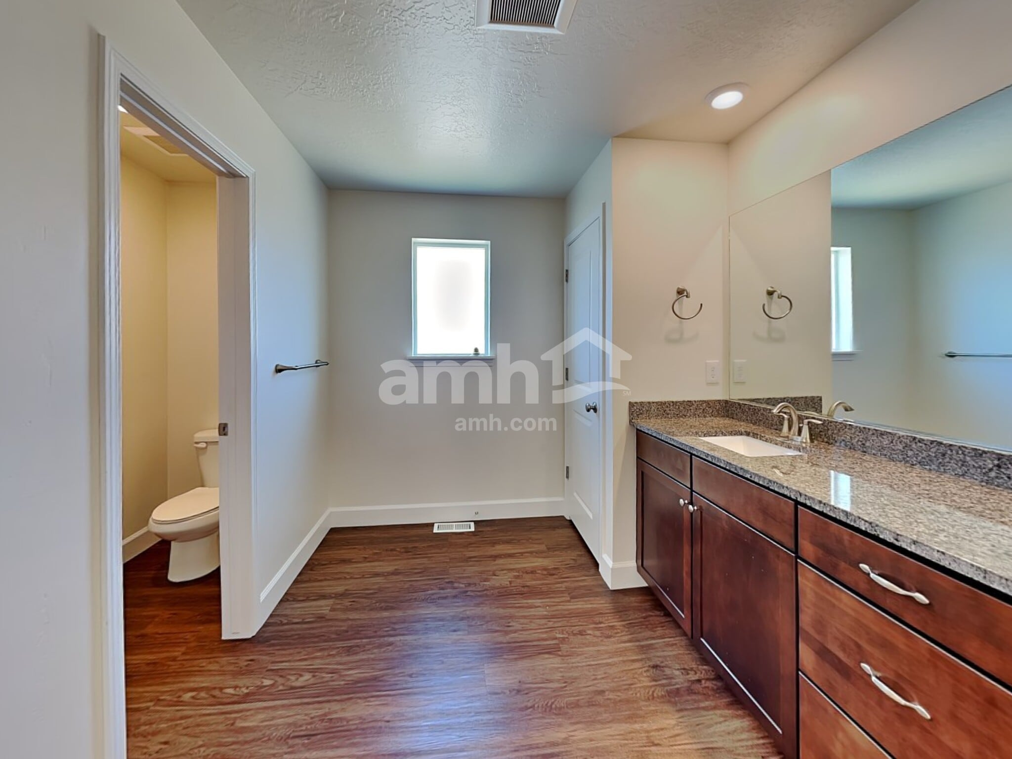 Building Photo - 2330 E Wild Horse Way