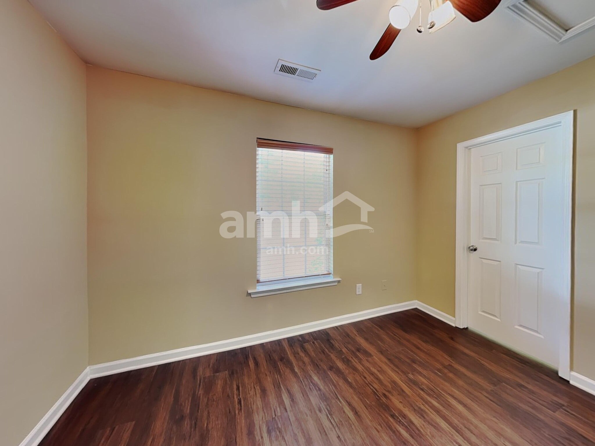 Building Photo - 4652 Midstream Crossing Dr