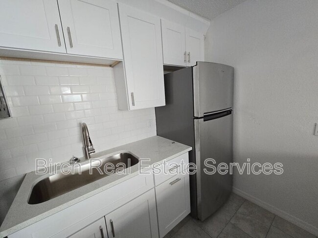 Building Photo - 5344 Cotee River Dr