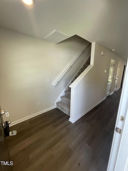 Building Photo - 2027 Wiggins Village Dr