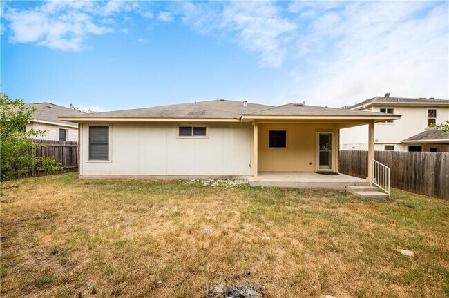 Building Photo - 902 Mammoth Ct