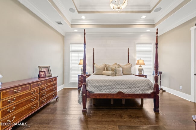 Building Photo - 311 Oats Dr