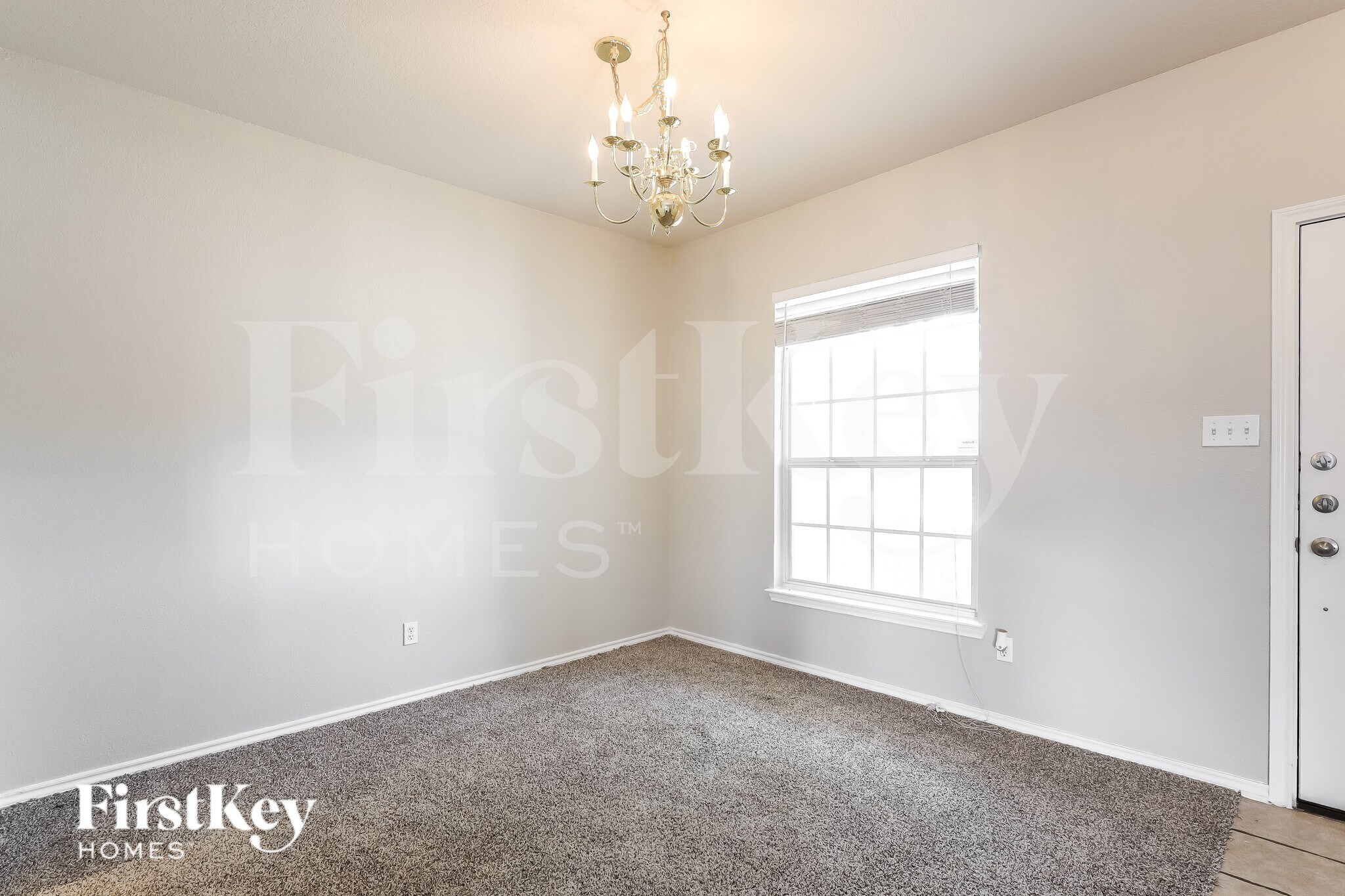 Building Photo - 1910 Mountain Star