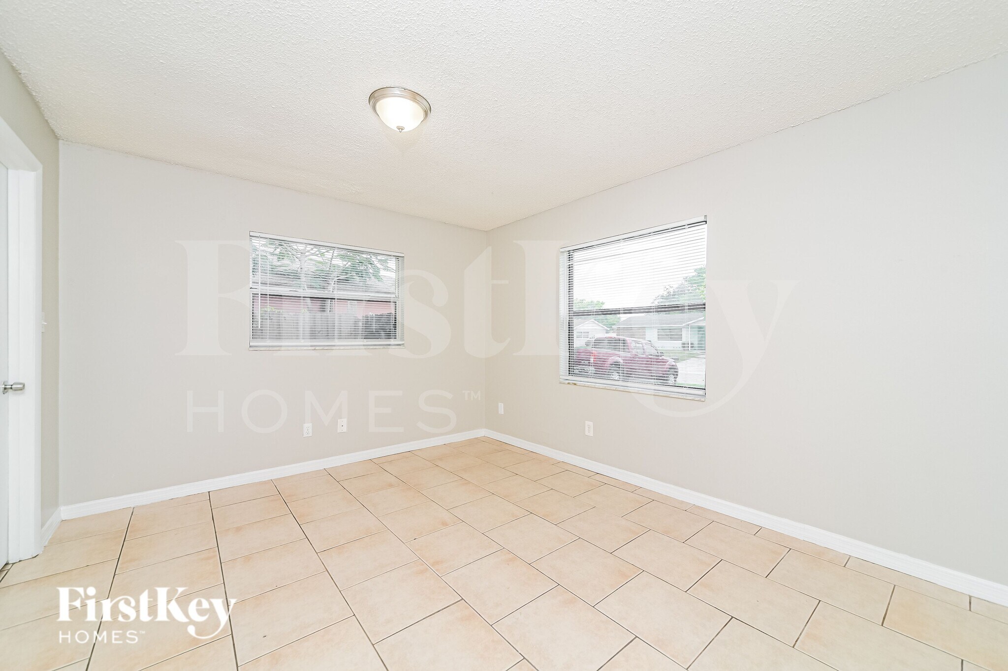 Building Photo - 1836 Columbine Dr