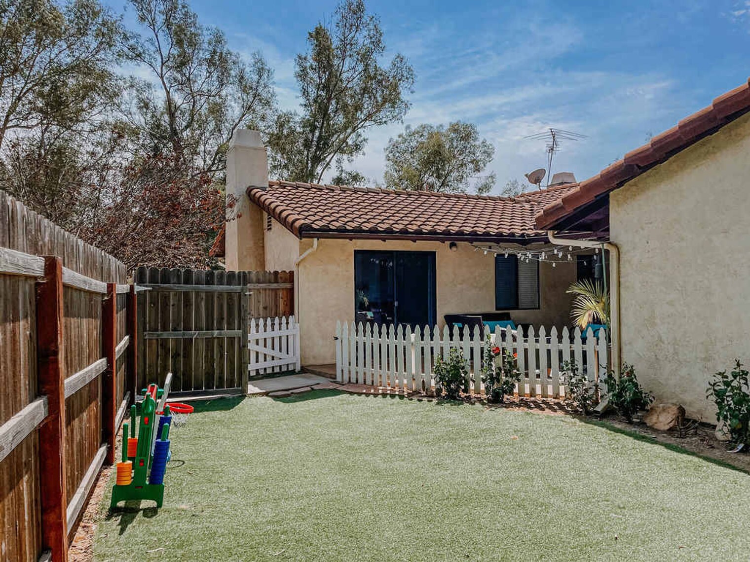 Building Photo - 14825 Mina De Oro Rd