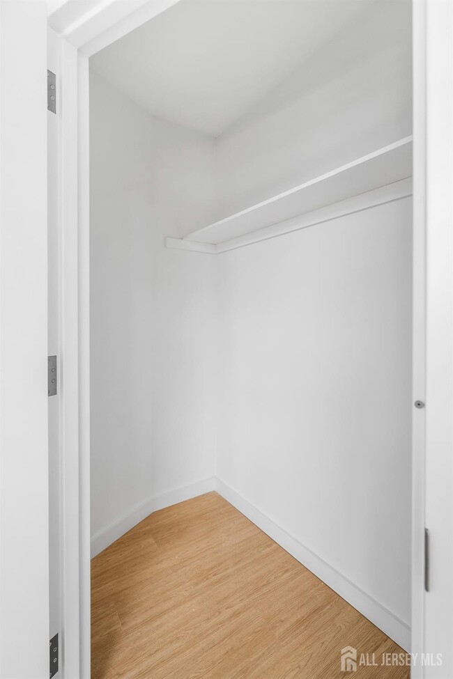 Building Photo - 50 Easton Ave