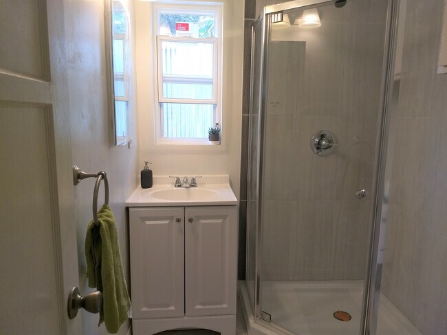 Bathroom - 206 N Florence St