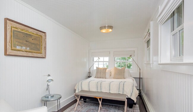 Building Photo - 21 Rawson Rd