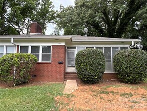 Building Photo - 2000 Weststone Dr