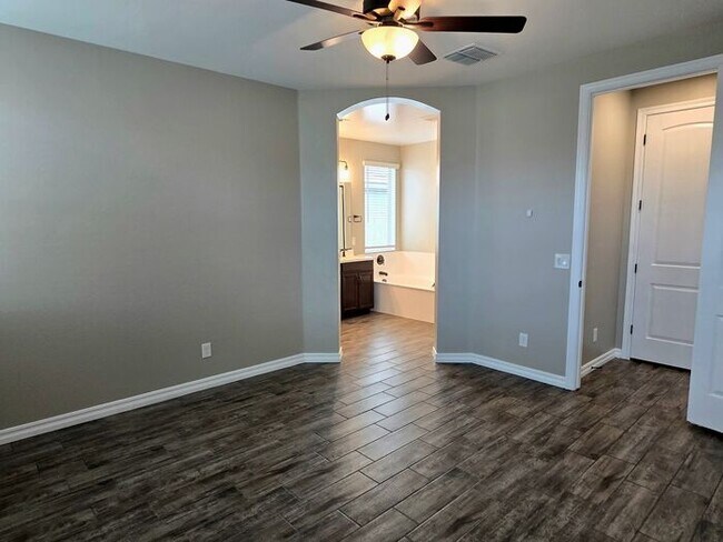 Building Photo - $300 MOVE-IN DISCOUNT - 3-BEDROOM WITH COMMUNITY POOL