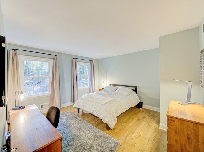 Building Photo - 152 Woolf Rd