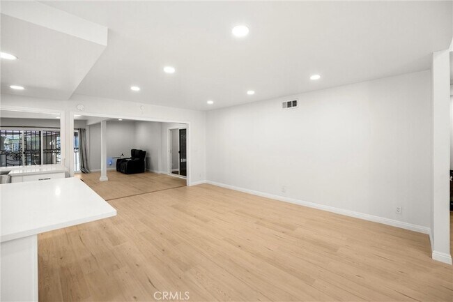Building Photo - 13509 Destino St