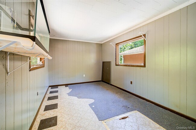 Building Photo - 219 Benedict Rd