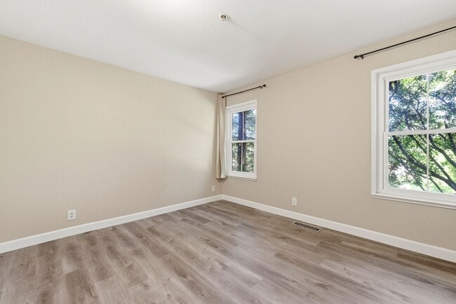 Building Photo - 3279 Mt Diablo Ct