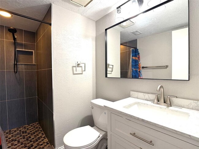 Building Photo - 4815 Walden Cir