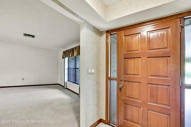 Building Photo - 3296 Dolin Ave