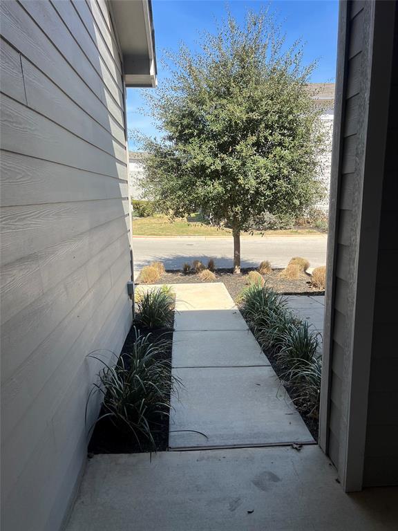 Building Photo - 11204 Gadsen Ln