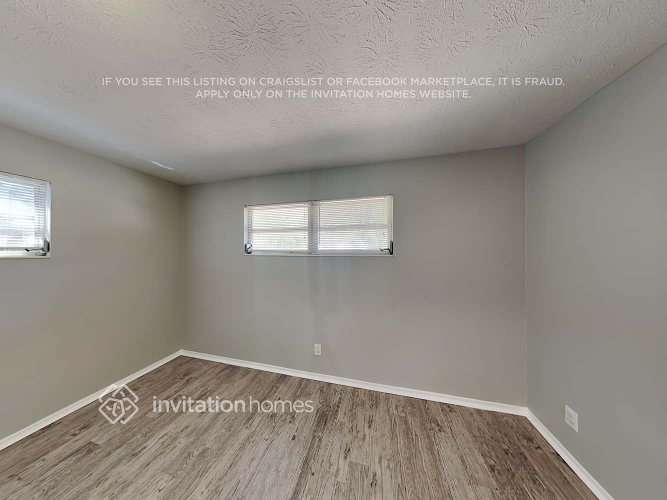 Building Photo - 4633 Waverly Ln