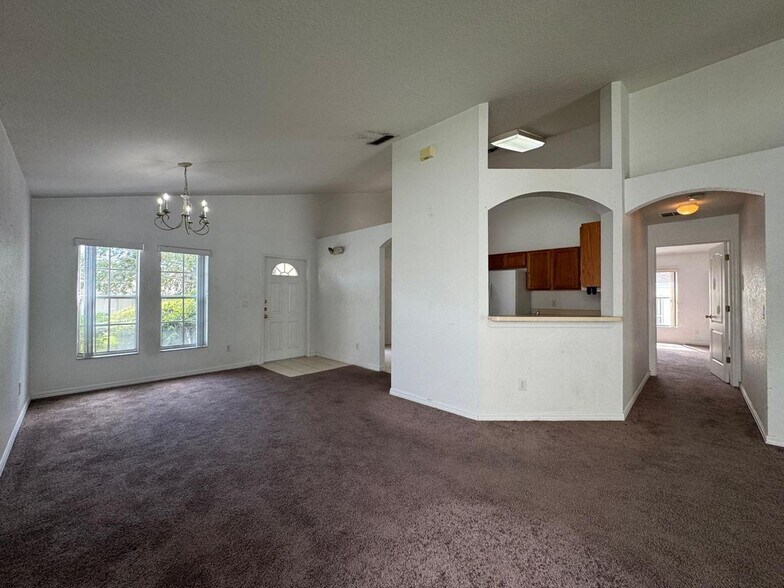 Building Photo - 1536 N Hampton Dr
