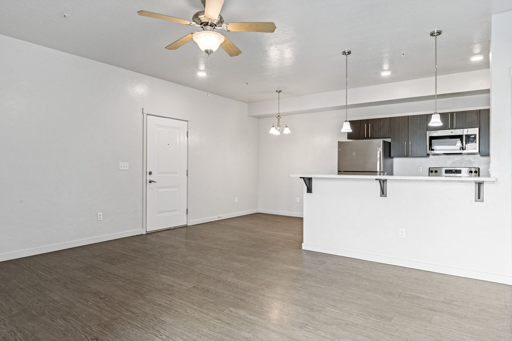 Building Photo - Quail Point Apartments