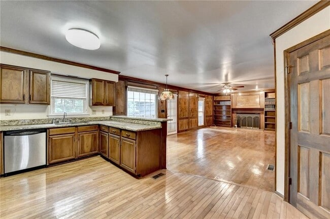 Building Photo - 478 Guilford Cir