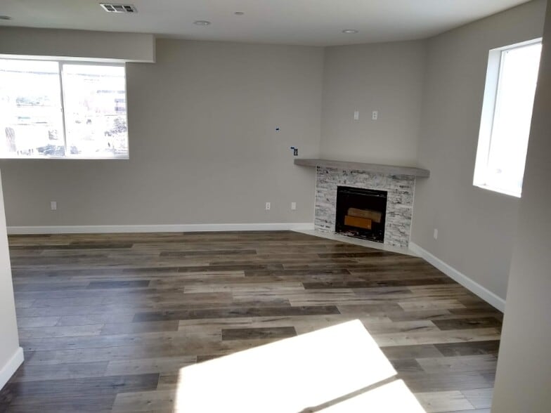 Building Photo - 12120 La Maida St