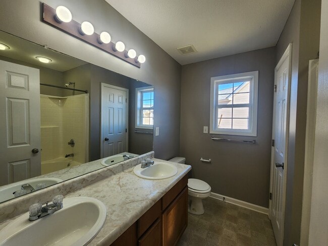 Building Photo - $250 OFF Move In Special! - 3 Bedroom 2.5 Bath + Bonus Room