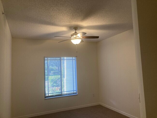 Building Photo - 3018 Alcazar Pl