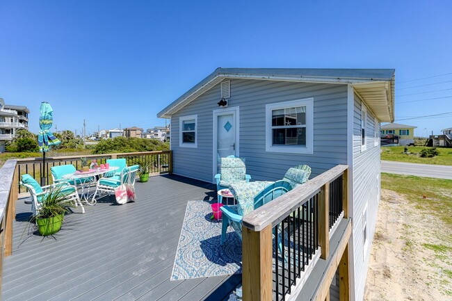 Building Photo - FURNISHED OFF-SEASON MONTHLY RENTAL-STARTI...